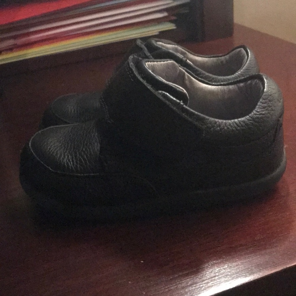 Stride rite toddler shoes